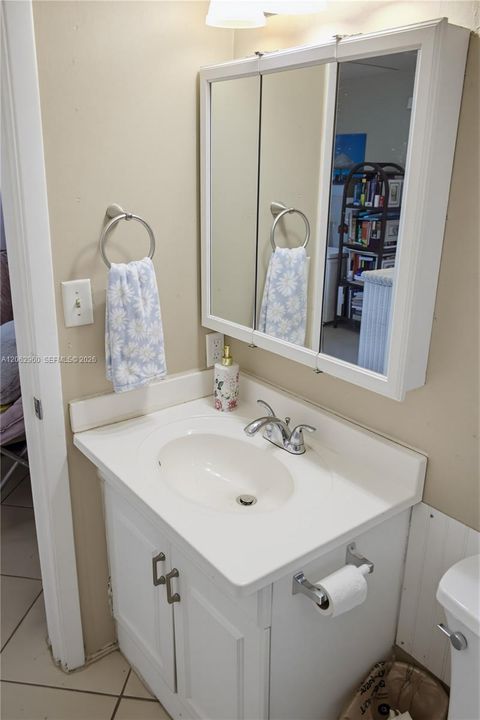 На продажу: $199,900 (2 спален, 1 ванн, 0 Квадратных фут)