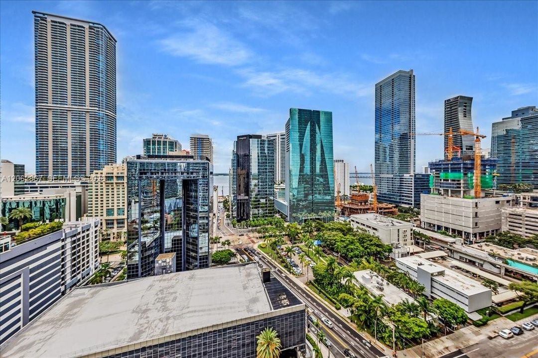 На продажу: $479,000 (2 спален, 2 ванн, 1143 Квадратных фут)