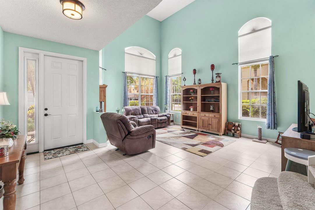 005-2129RestonCircle-RoyalPalmBeach-FL-3