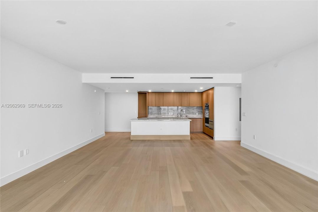 For Sale: $2,685,000 (2 beds, 2 baths, 1849 Square Feet)
