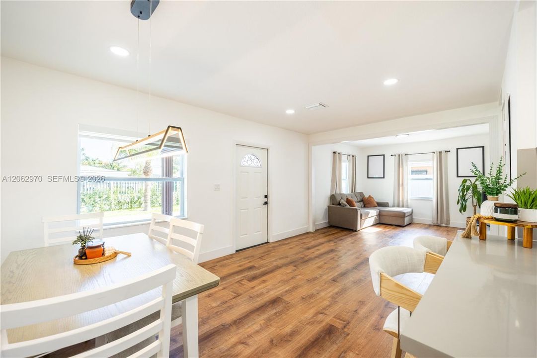 For Rent: $4,000 (3 beds, 2 baths, 1296 Square Feet)
