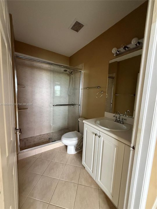 В аренду: $2,400 (3 спален, 2 ванн, 1151 Квадратных фут)