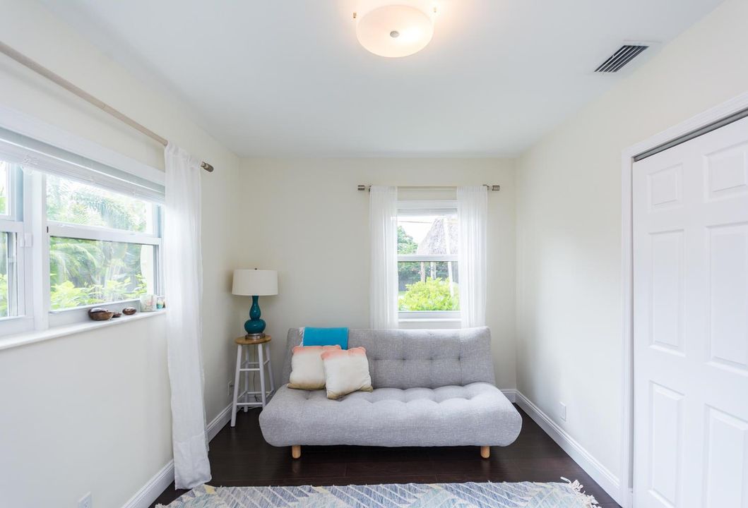 1621 NE 17th Way Fort-large-028-003-DSC