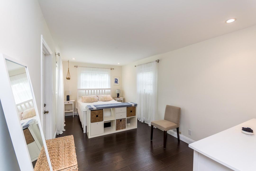 1621 NE 17th Way Fort-large-021-039-DSC