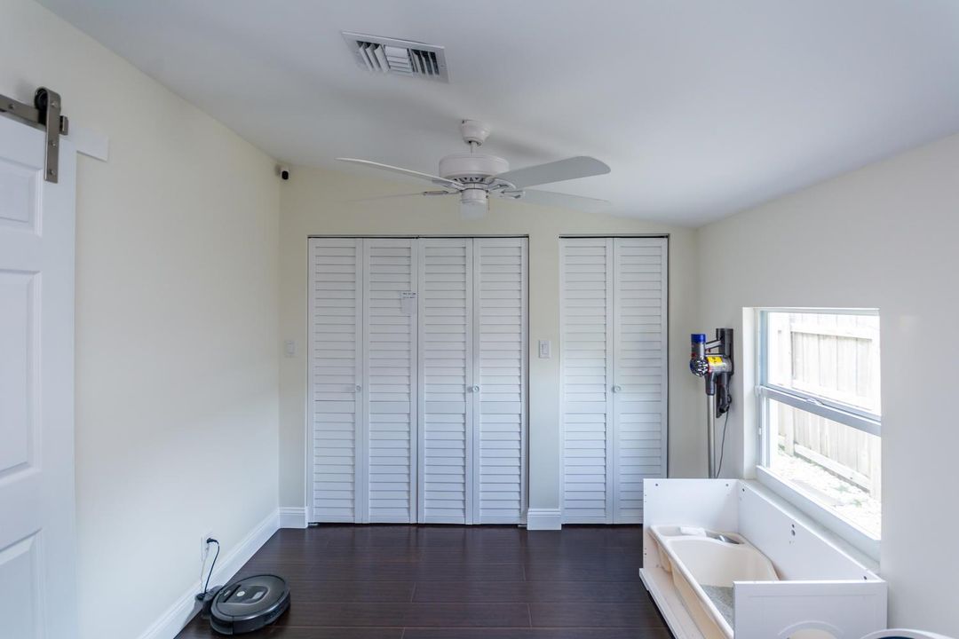 1621 NE 17th Way Fort-large-031-029-DSC