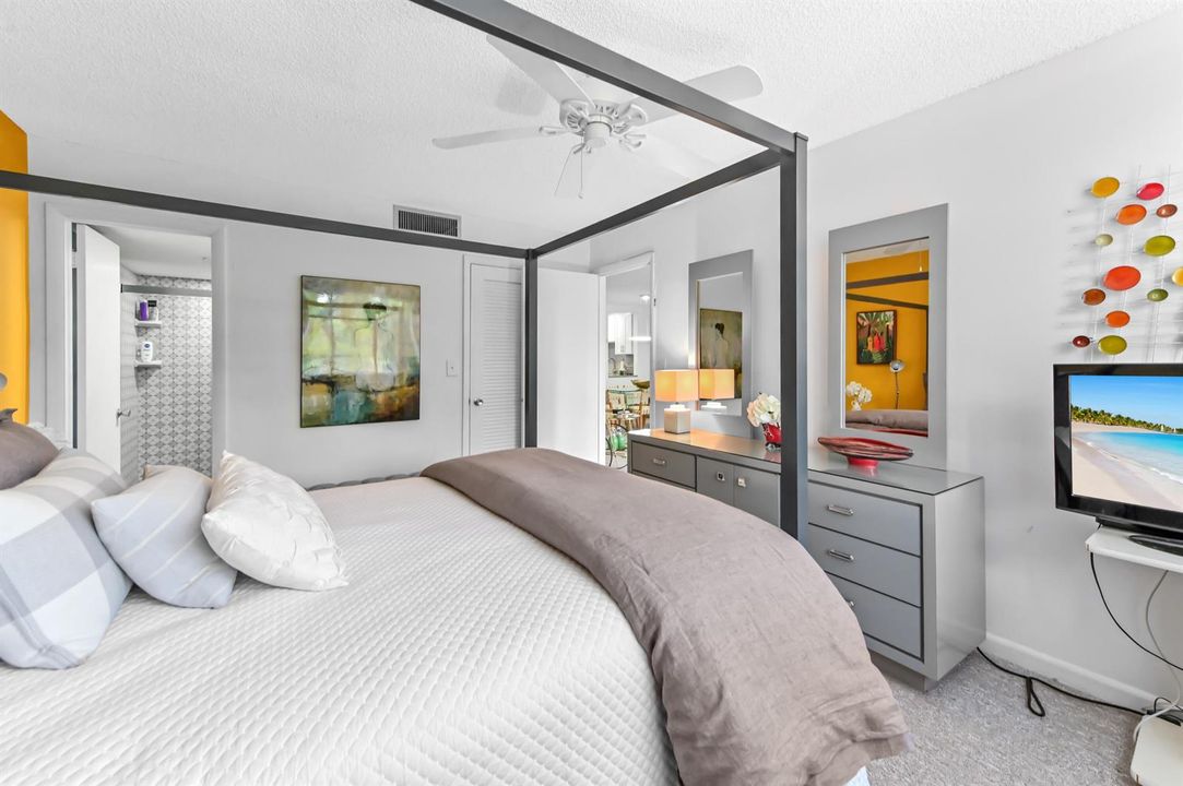 22 Bedroom 02
