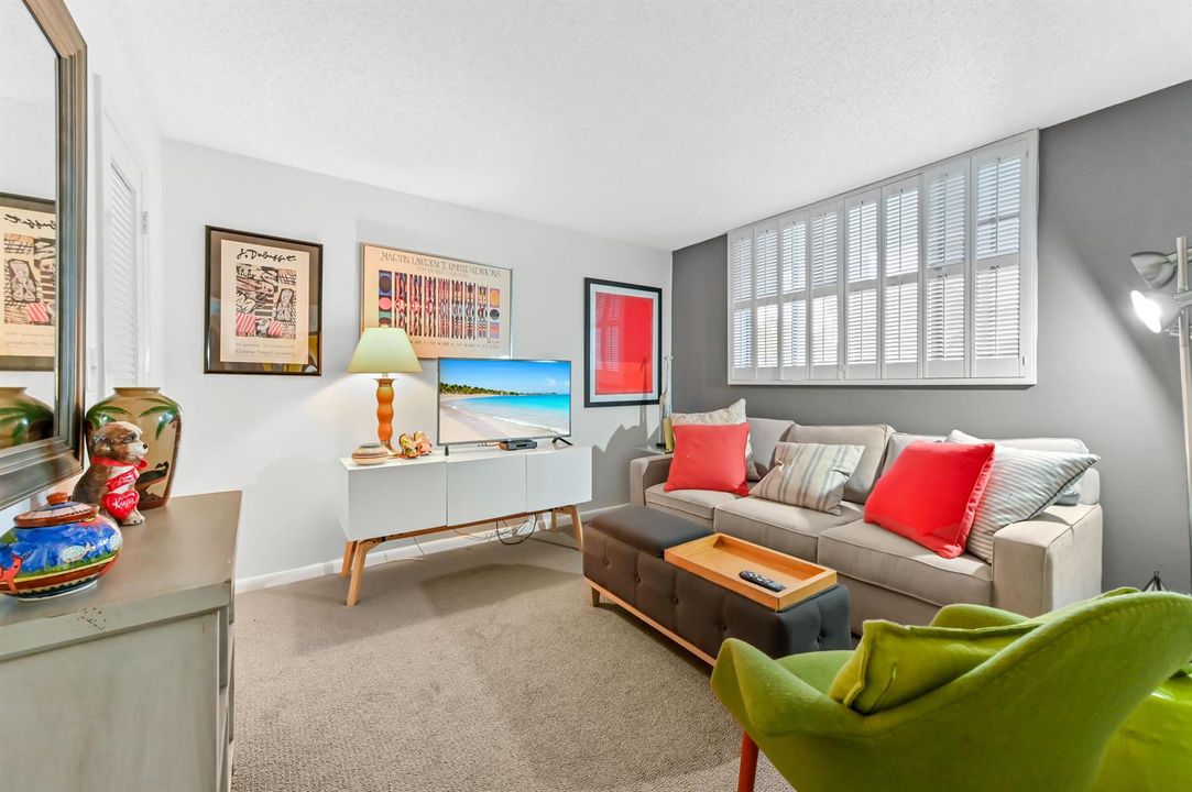11 Family room 01