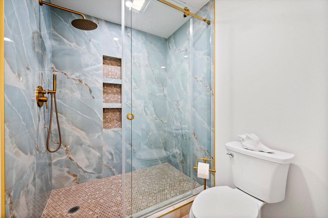 3733 Cape Pointe Cir (13)