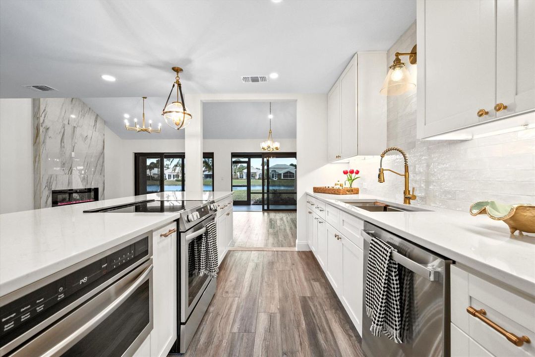 3733 Cape Pointe Cir (7)