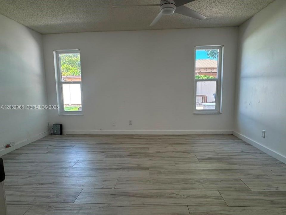 En Renta: $3,500 (3 camas, 2 baños, 1611 Pies cuadrados)