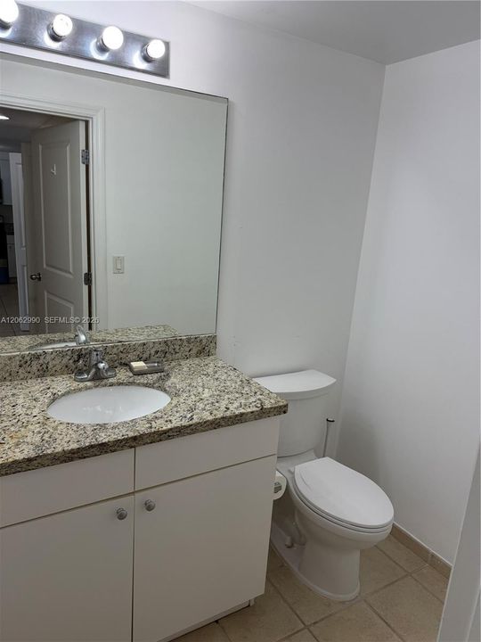 В аренду: $2,750 (1 спален, 1 ванн, 860 Квадратных фут)