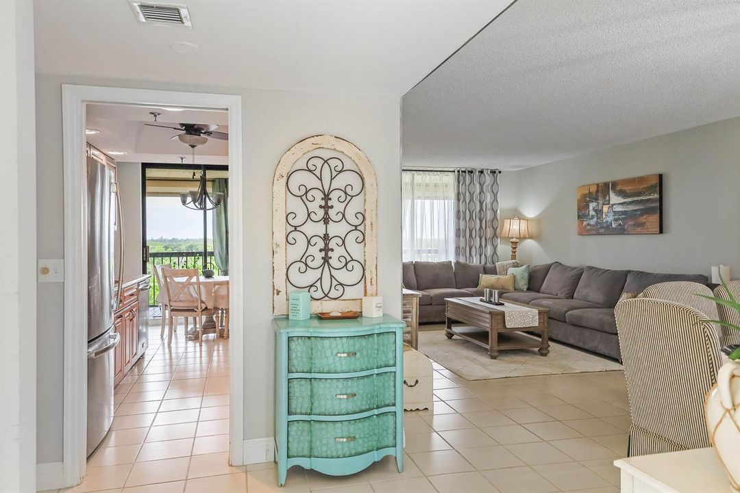 5279 Fountains Dr 703 (3)