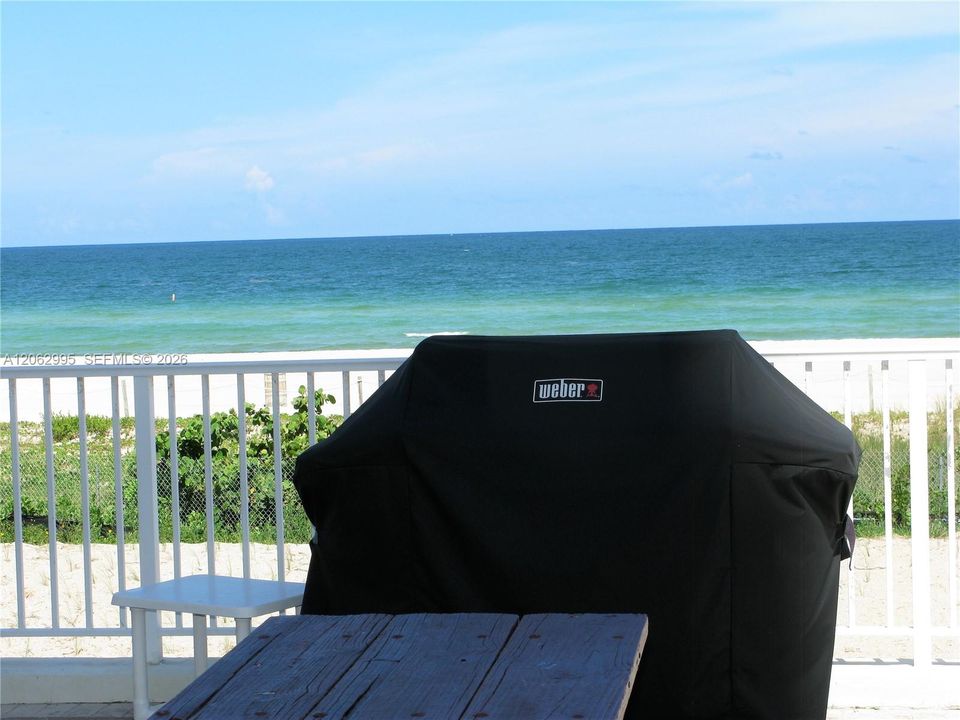 For Rent: $3,450 (1 beds, 1 baths, 825 Square Feet)