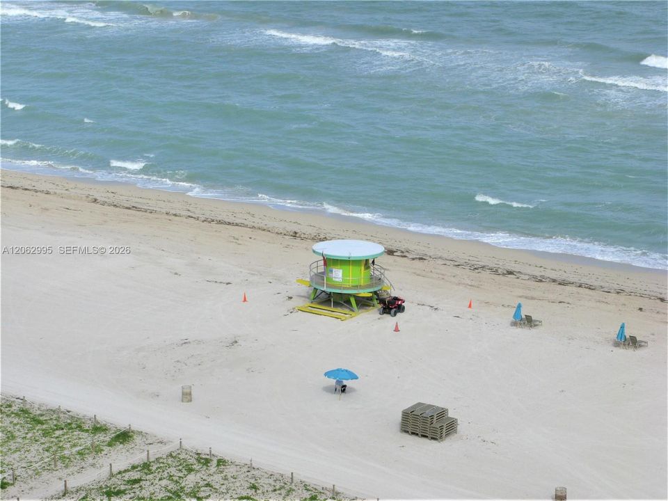 For Rent: $3,450 (1 beds, 1 baths, 825 Square Feet)