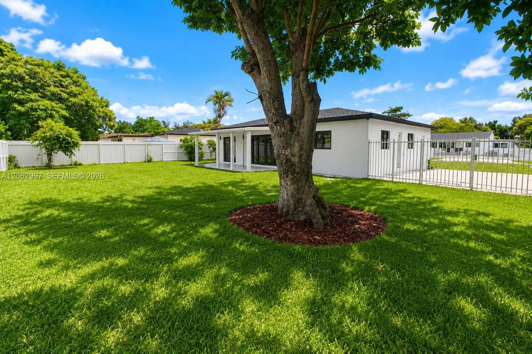 En Venta: $595,000 (3 camas, 2 baños, 1308 Pies cuadrados)