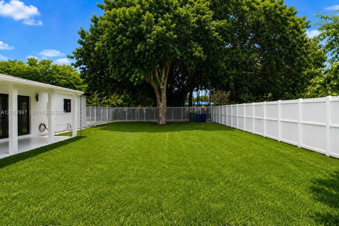 En Venta: $595,000 (3 camas, 2 baños, 1308 Pies cuadrados)
