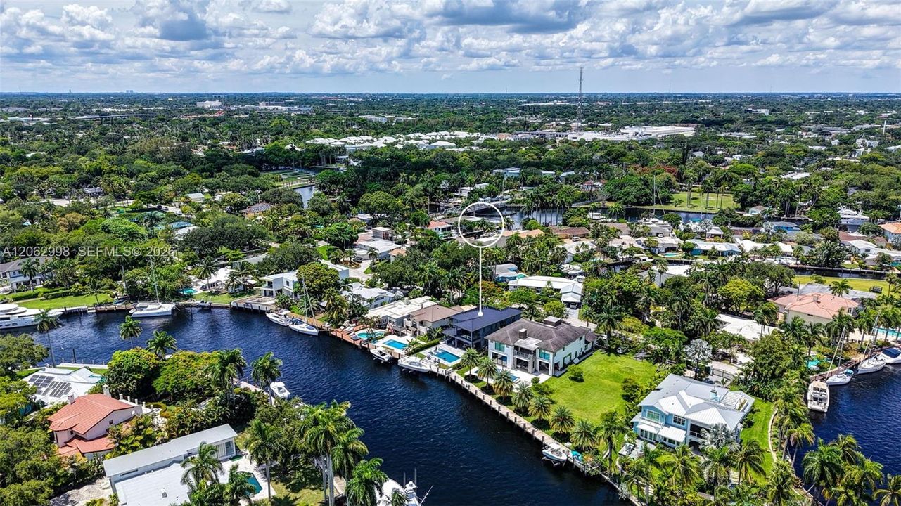 На продажу: $5,990,000 (4 спален, 2 ванн, 3050 Квадратных фут)