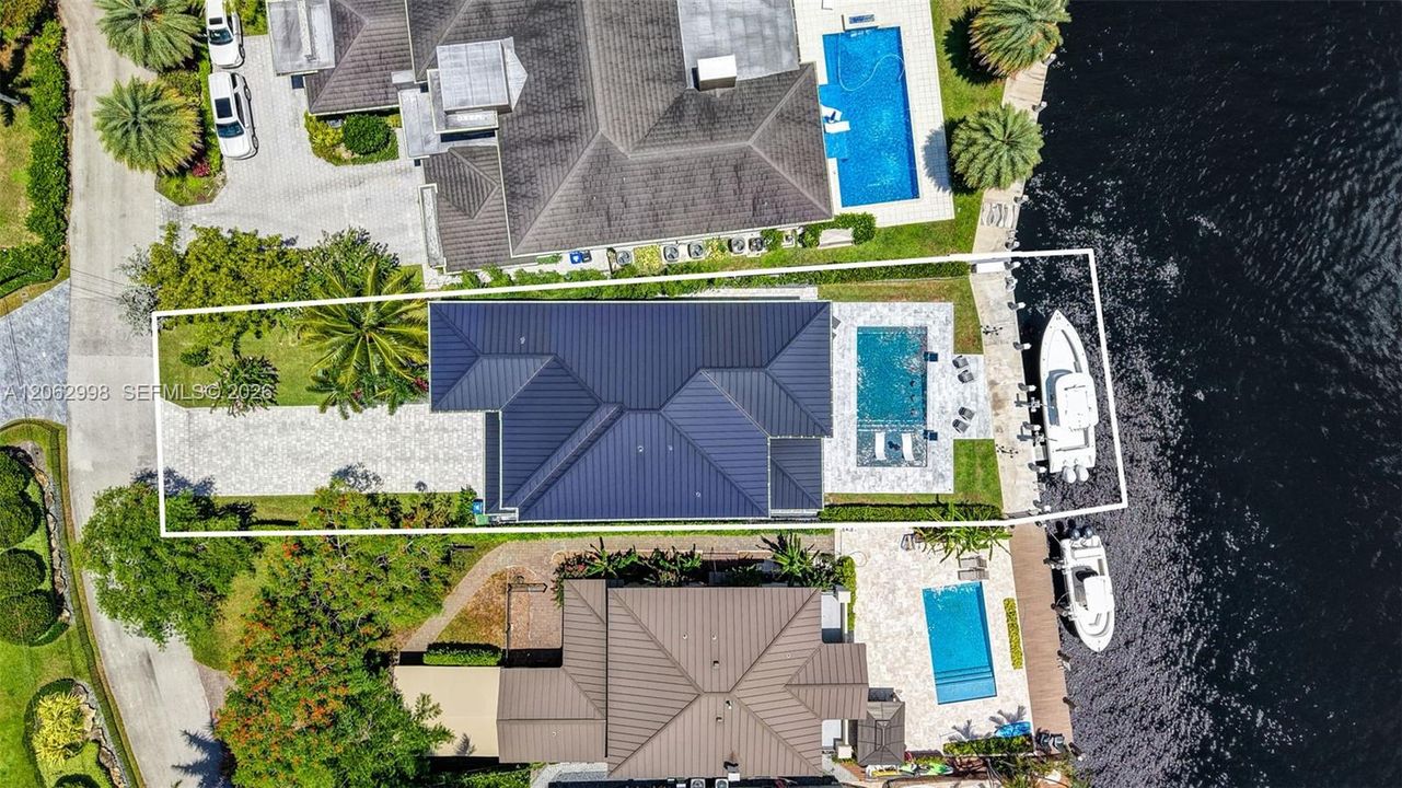 На продажу: $5,990,000 (4 спален, 2 ванн, 3050 Квадратных фут)
