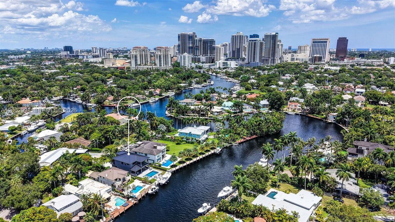 На продажу: $5,990,000 (4 спален, 2 ванн, 3050 Квадратных фут)