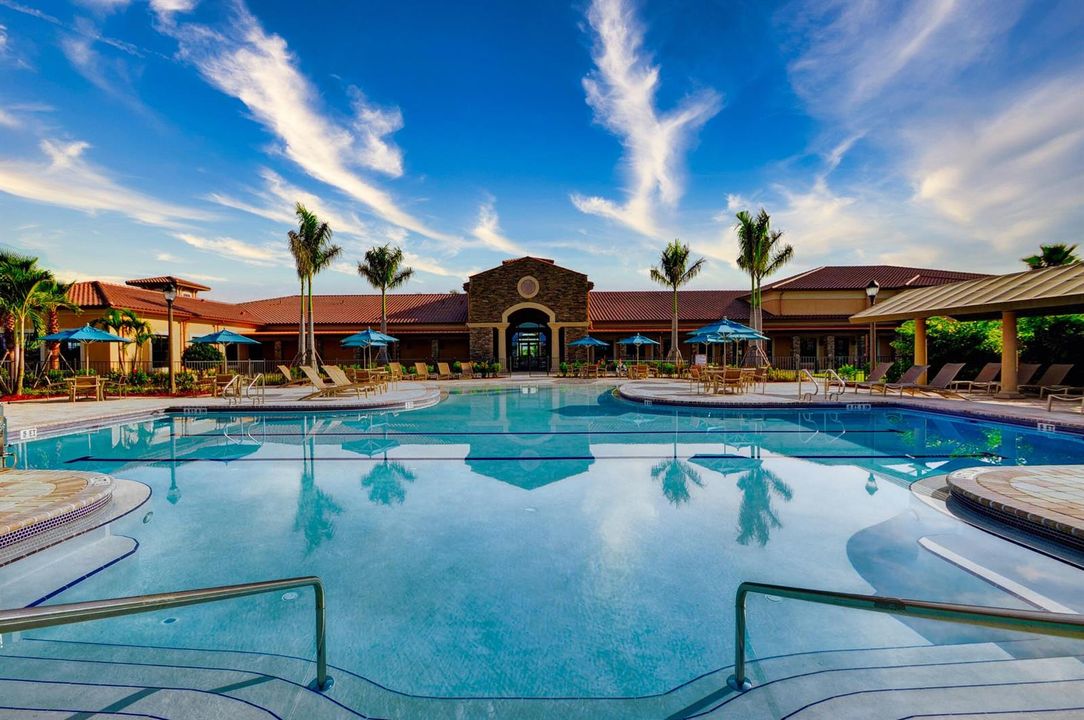 F9715_CaptivaClubpool - Copy
