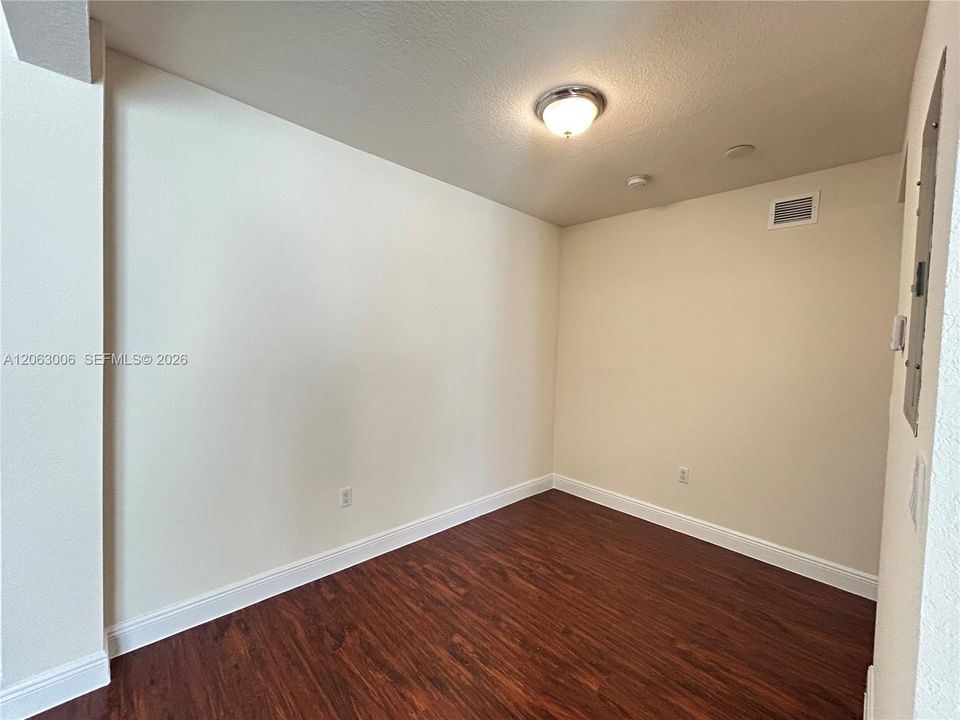 DINNING ROOM