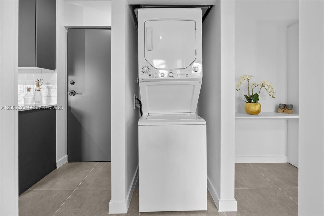 В аренду: $2,350 (1 спален, 1 ванн, 475 Квадратных фут)