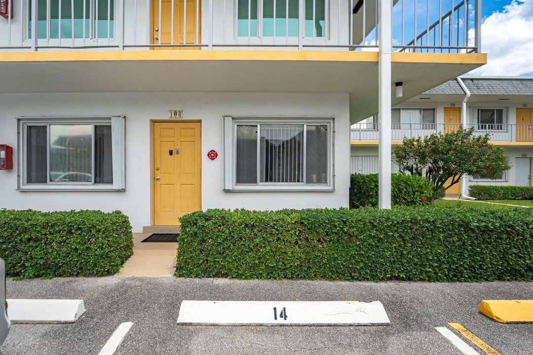 002-3120LakeOsborneDrive-106-LakeWorthBe