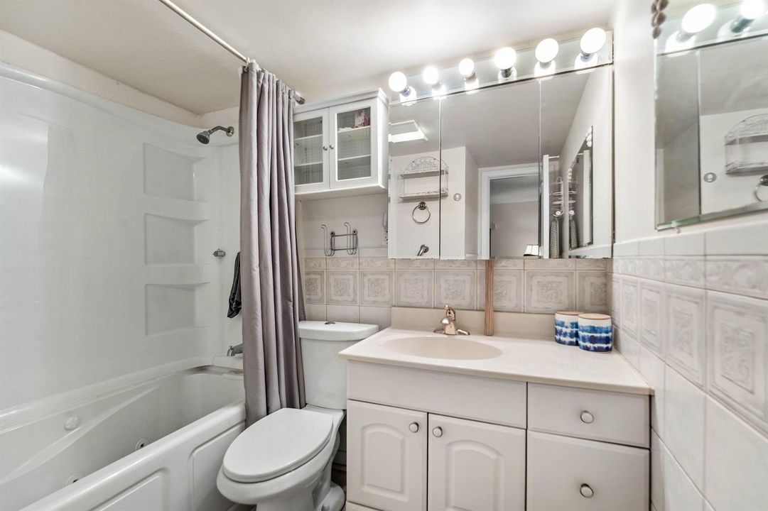 014-3120LakeOsborneDrive-106-LakeWorthBe