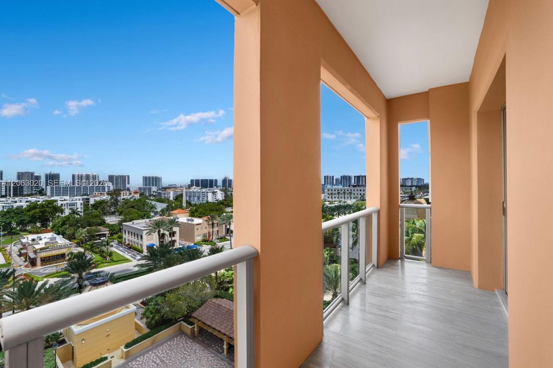 В аренду: $42,000 (3 спален, 6 ванн, 4609 Квадратных фут)