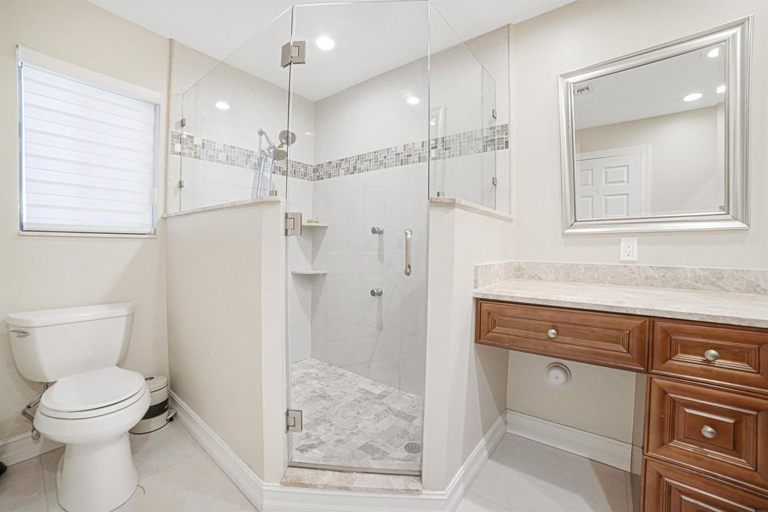 Bedroom1-Bathroom-B