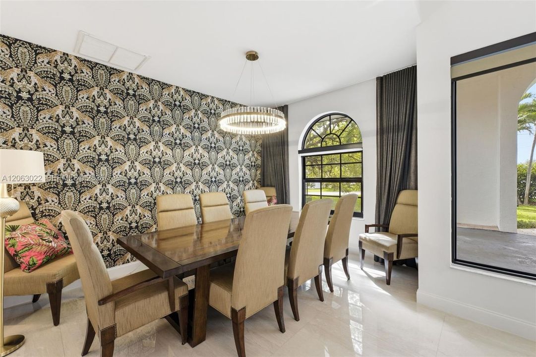For Sale: $2,150,000 (4 beds, 4 baths, 4567 Square Feet)