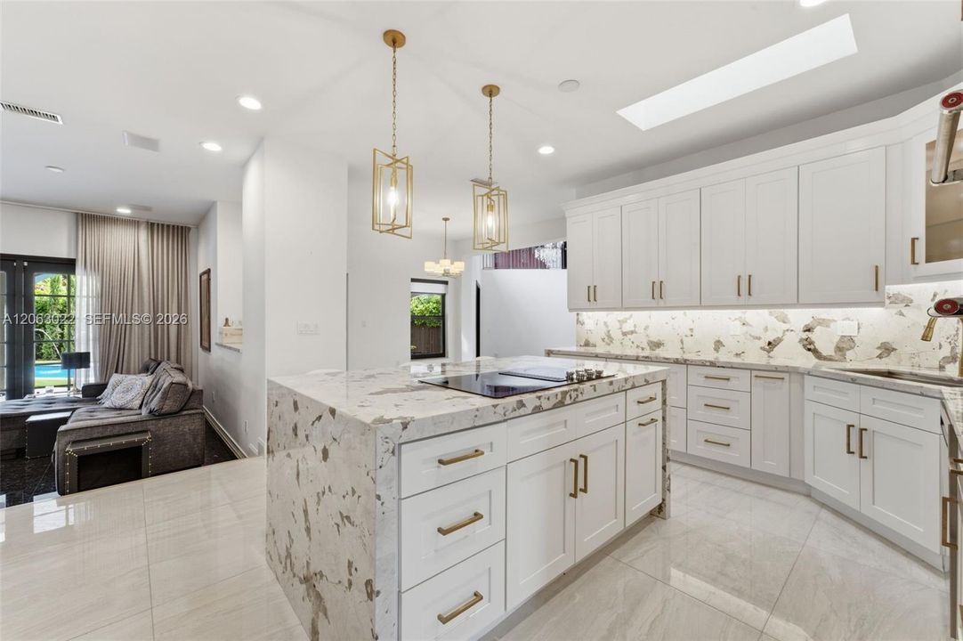 For Sale: $2,150,000 (4 beds, 4 baths, 4567 Square Feet)