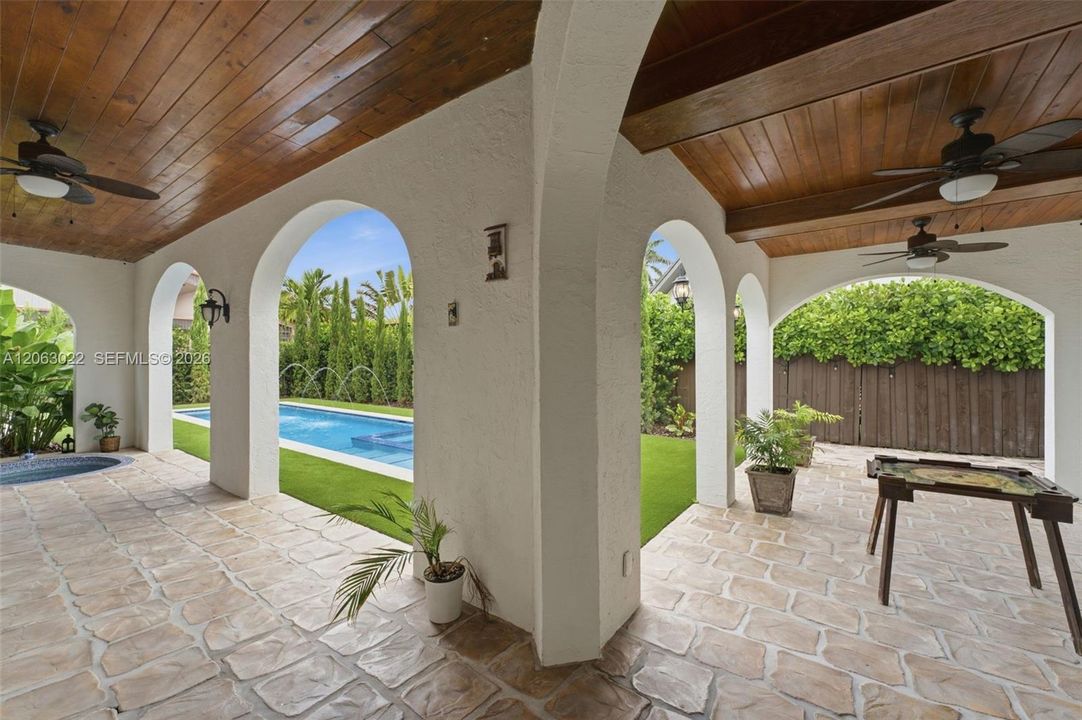For Sale: $2,150,000 (4 beds, 4 baths, 4567 Square Feet)