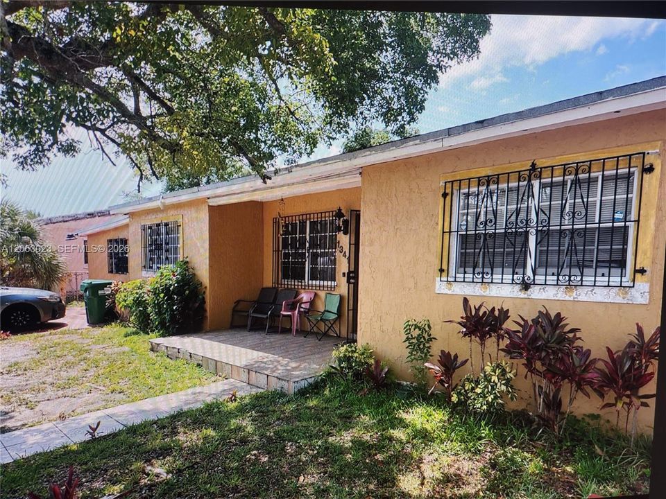En Venta: $500,000 (4 camas, 3 baños, 2361 Pies cuadrados)