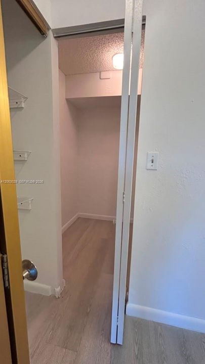 На продажу: $190,000 (2 спален, 2 ванн, 980 Квадратных фут)
