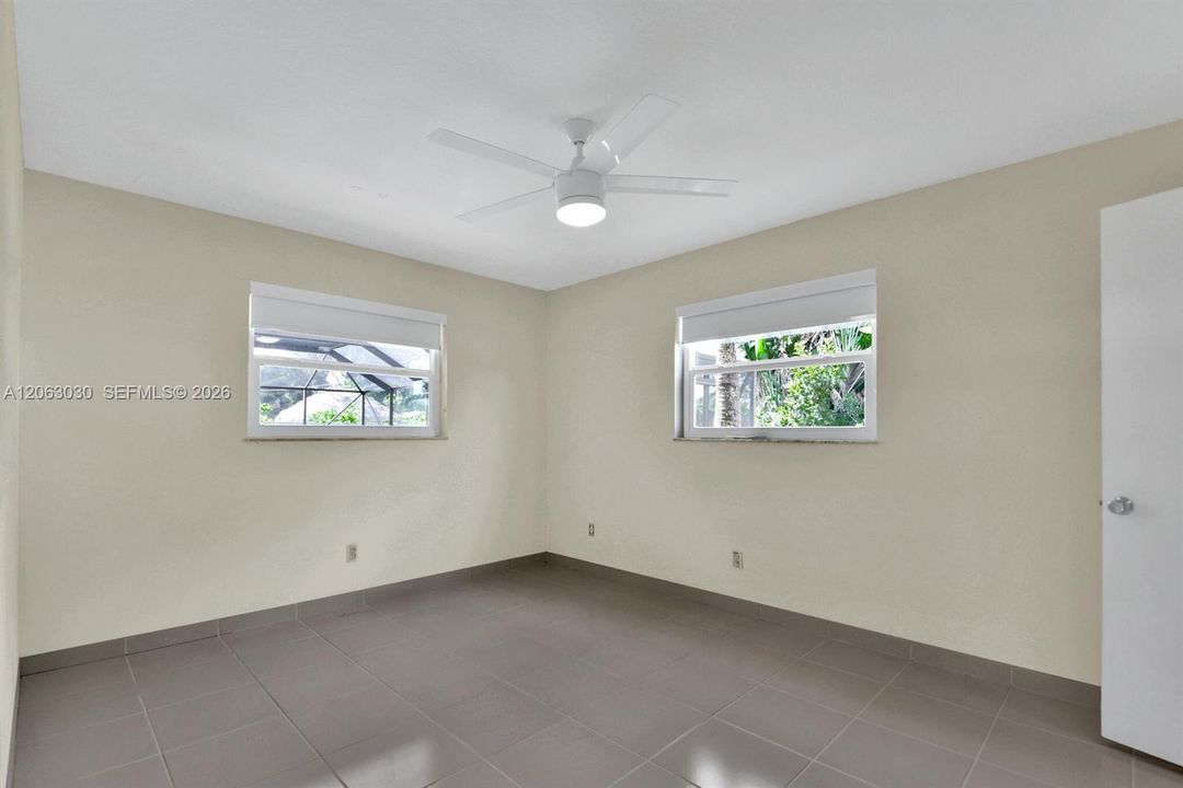 En Renta: $4,750 (3 camas, 2 baños, 1921 Pies cuadrados)