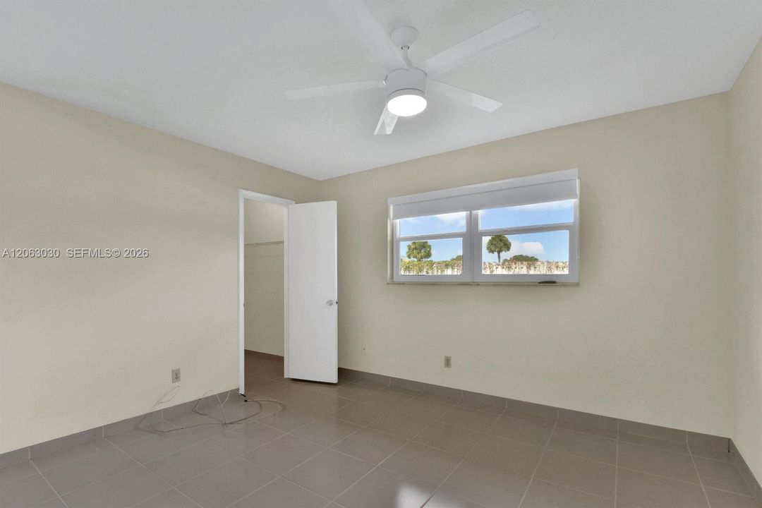En Renta: $4,750 (3 camas, 2 baños, 1921 Pies cuadrados)