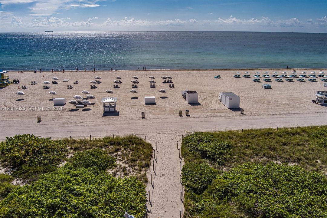 Diret access to beach