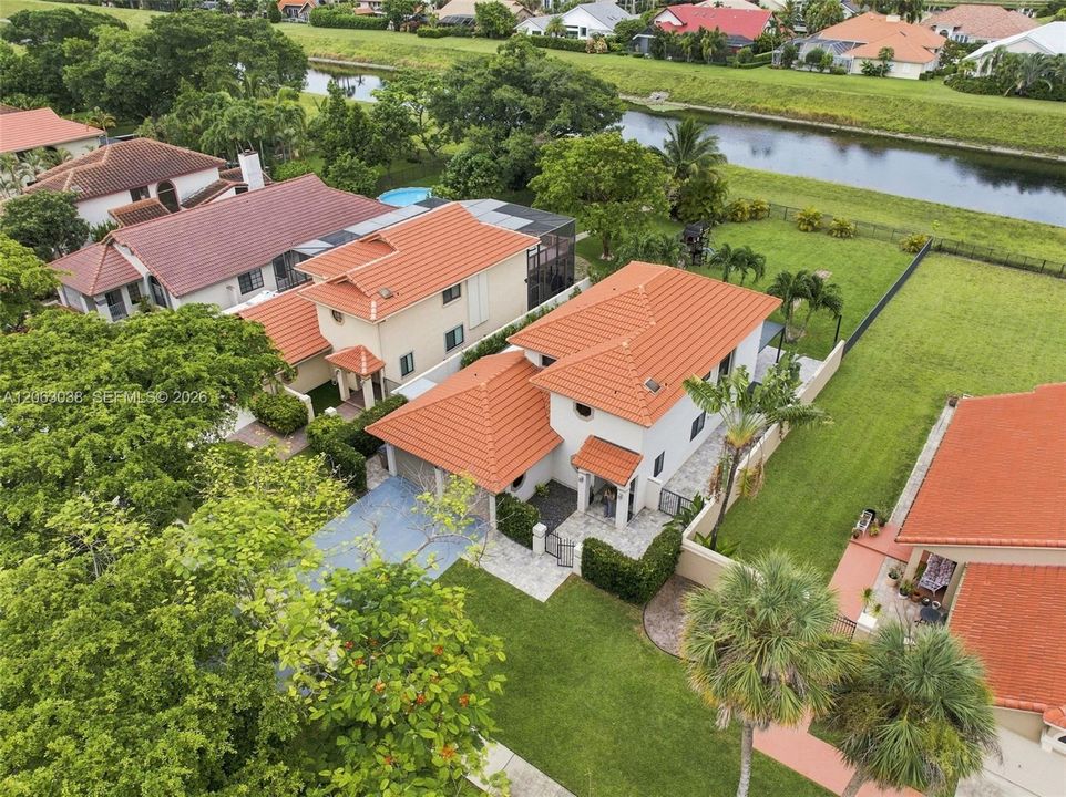 En Venta: $655,000 (3 camas, 2 baños, 1912 Pies cuadrados)