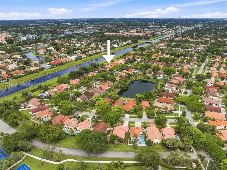 En Venta: $655,000 (3 camas, 2 baños, 1912 Pies cuadrados)