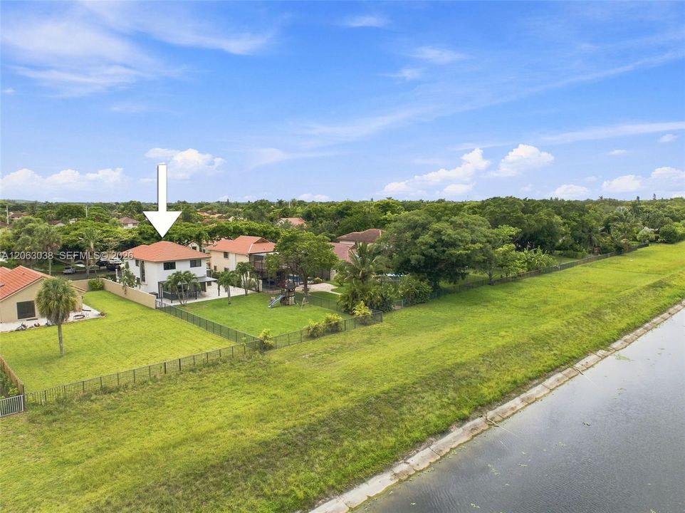 En Venta: $655,000 (3 camas, 2 baños, 1912 Pies cuadrados)