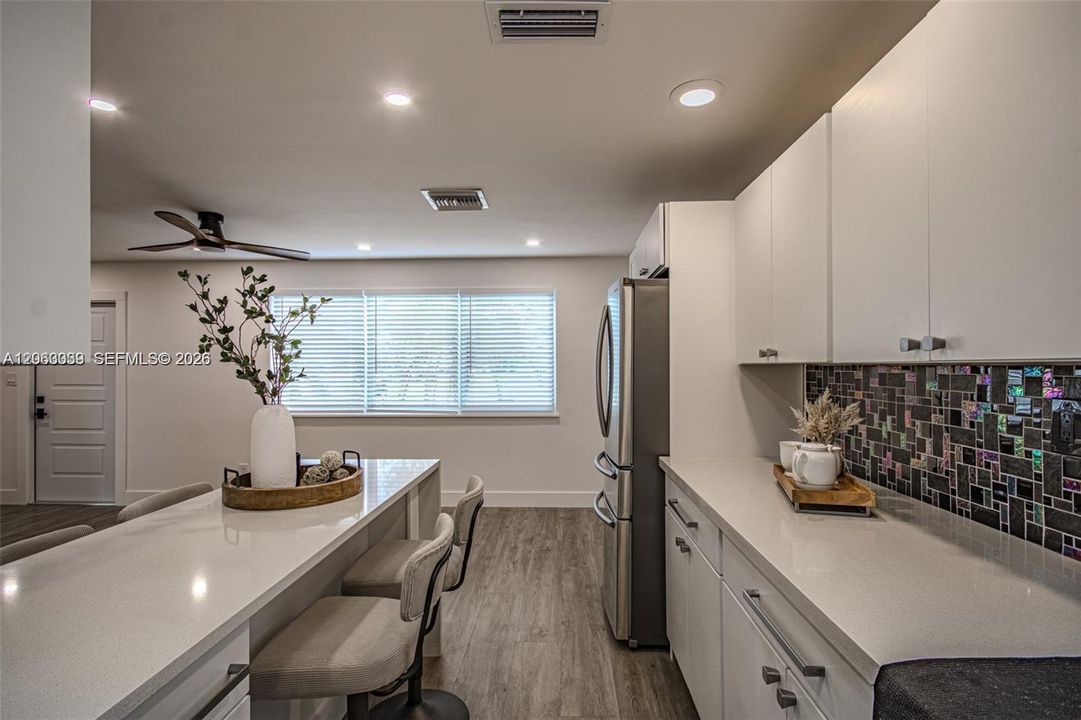 En Venta: $569,000 (3 camas, 2 baños, 0 Pies cuadrados)
