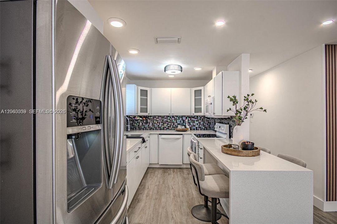 En Venta: $569,000 (3 camas, 2 baños, 0 Pies cuadrados)