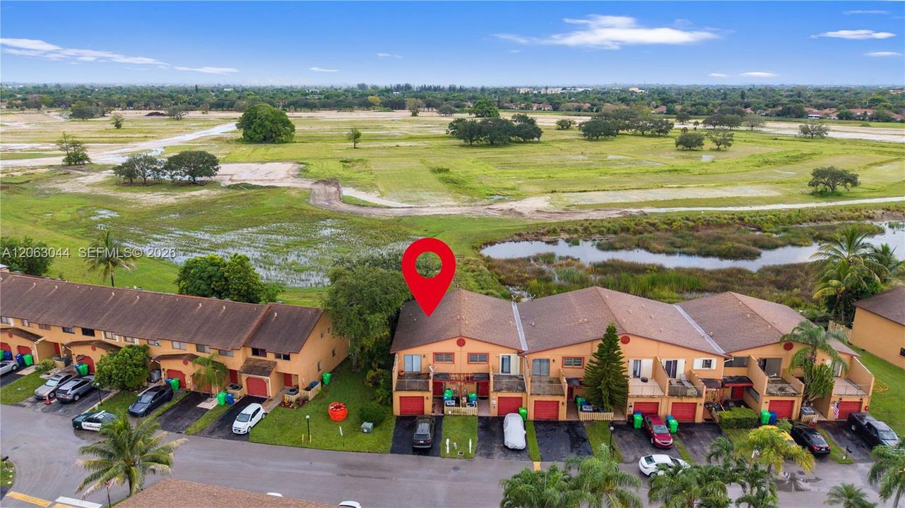 En Venta: $289,000 (3 camas, 2 baños, 1581 Pies cuadrados)