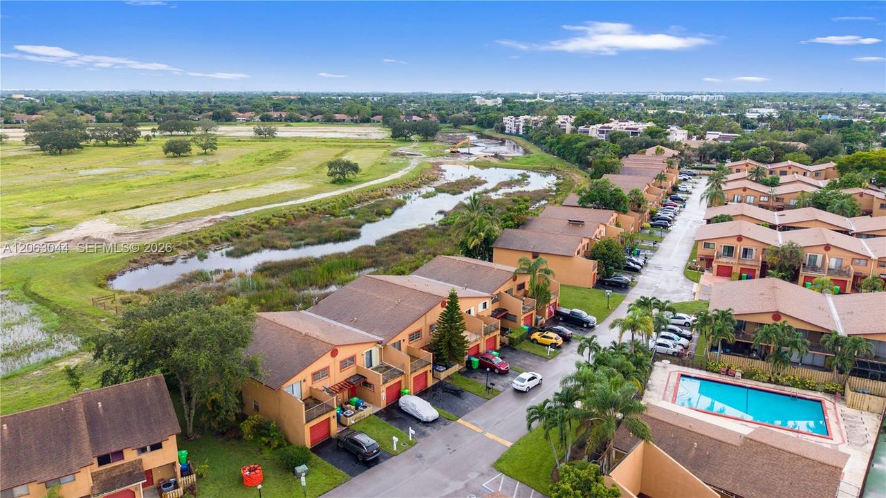 En Venta: $289,000 (3 camas, 2 baños, 1581 Pies cuadrados)