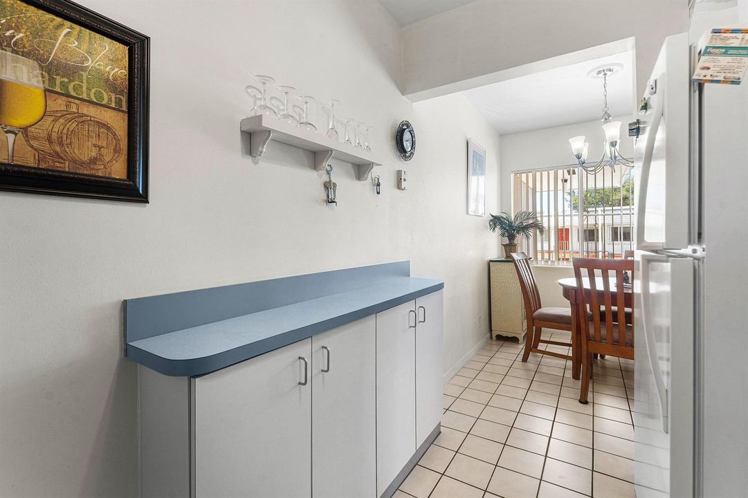 008-3160LakeOsborneDrive-206-LakeWorthBe