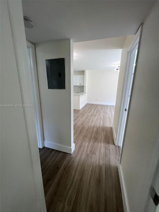 For Rent: $2,450 (2 beds, 2 baths, 750 Square Feet)