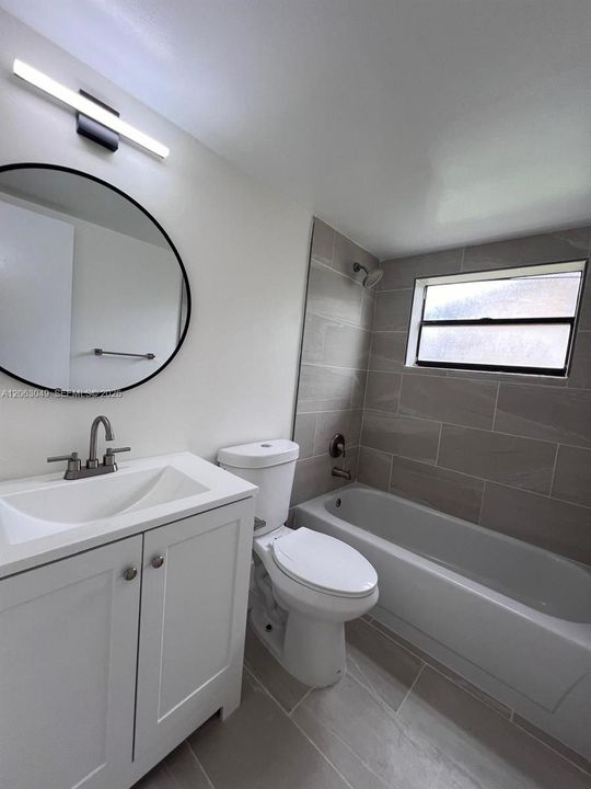 For Rent: $2,450 (2 beds, 2 baths, 750 Square Feet)