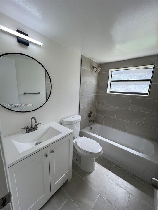 For Rent: $2,450 (2 beds, 2 baths, 750 Square Feet)
