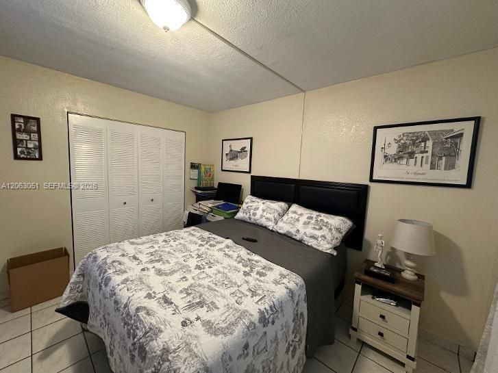 For Sale: $292,900 (2 beds, 2 baths, 1206 Square Feet)